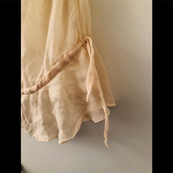 Beaded Halter Neck Blouse - Picture 6 of 9